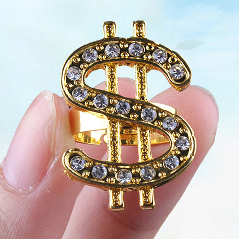 Cincin simbol dolar hip hop