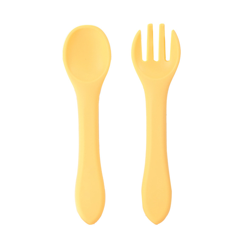 Garpu dan sudu silikon